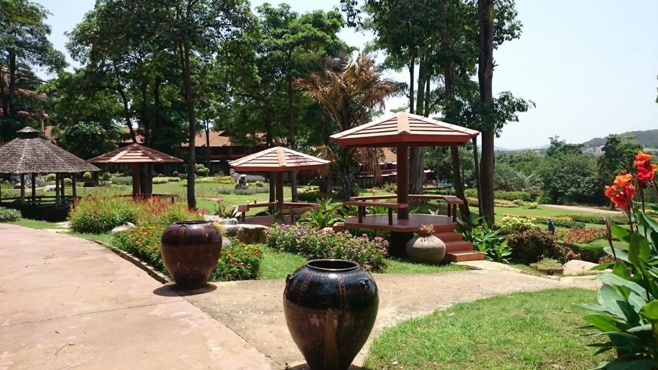 Arayana Phupimarn Resort & Spa Pak Chong Exterior foto